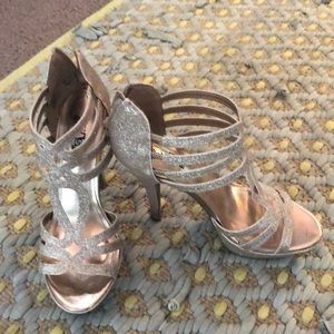 Gold Sparkling Heels